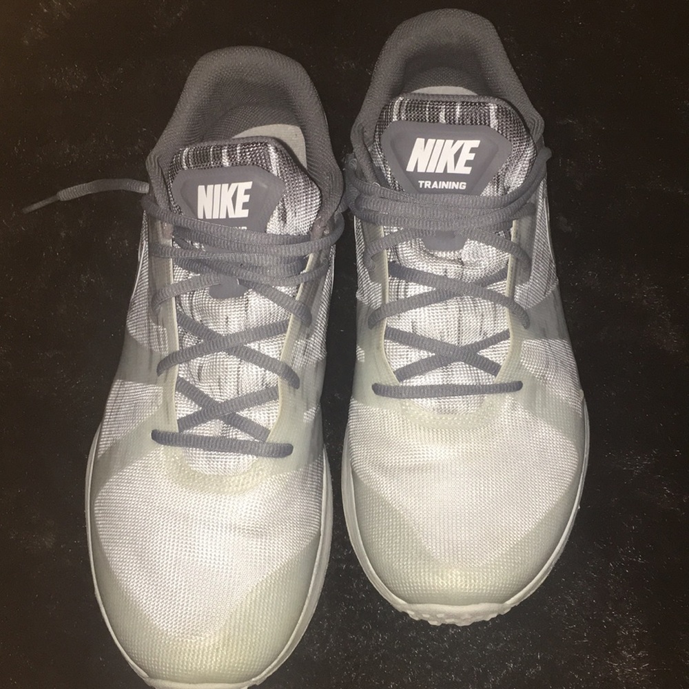 NIKE ZOOM
